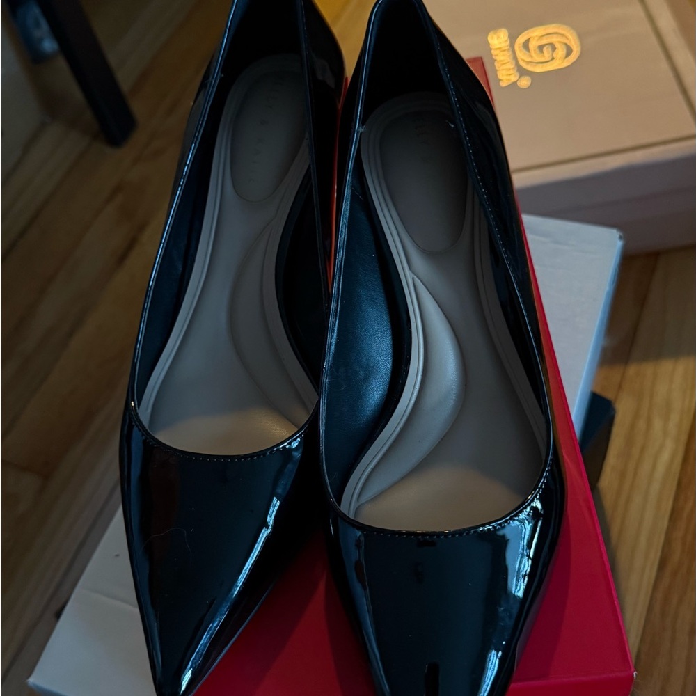 Vionic Black Patent Leather Heels